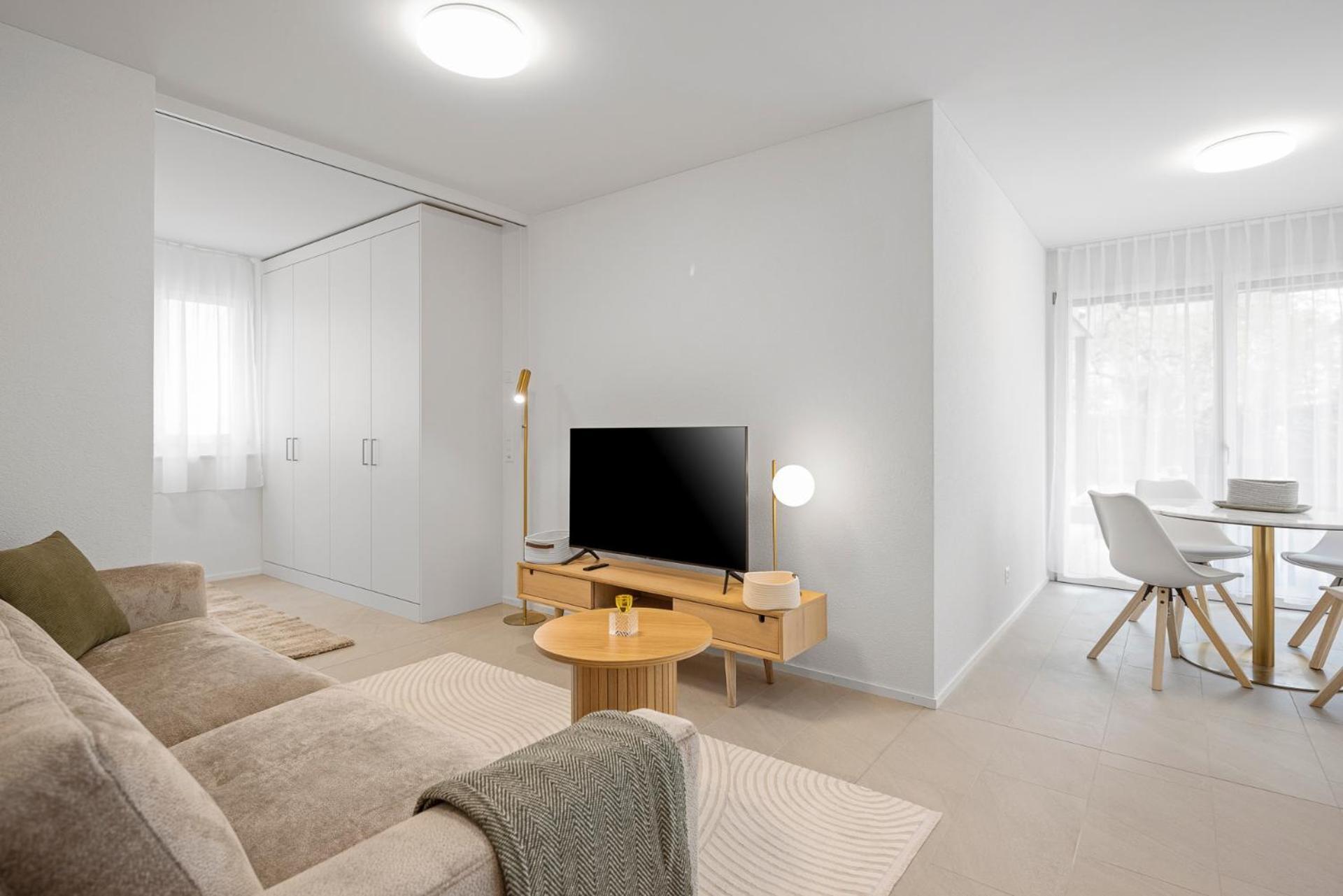 Stayy Flagship Limmattal - Contactless Check-In Schlieren Exterior foto